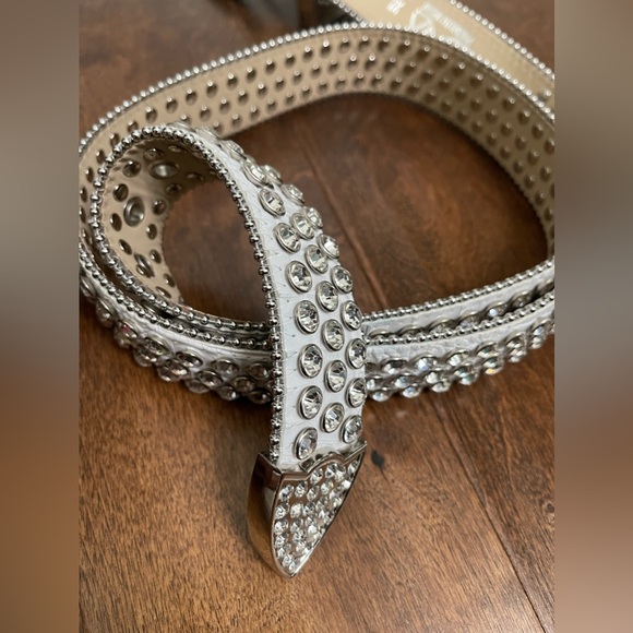 DNA Premium White & Silver Diamond Rhinestone Cowgirl Crocodile Belt Size XL - Picture 5 of 7